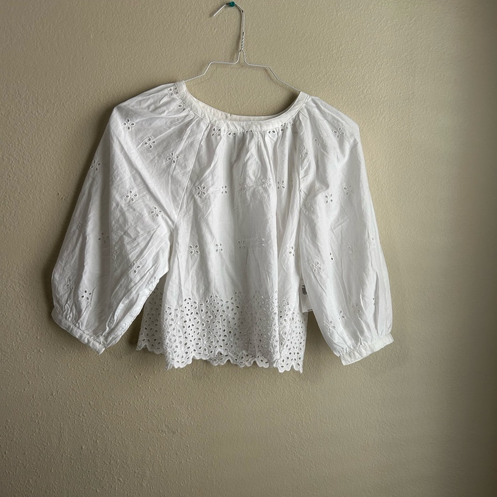 Old Navy White Puff Sleeve Crop Blouse